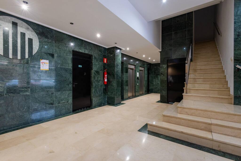Piso de 132 m² junto a Universidades en Burjassot. Gran Inversión